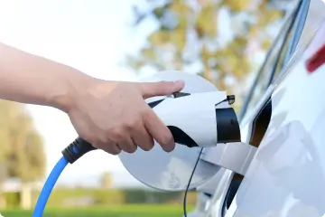電気自動車でお越しのお客様へ