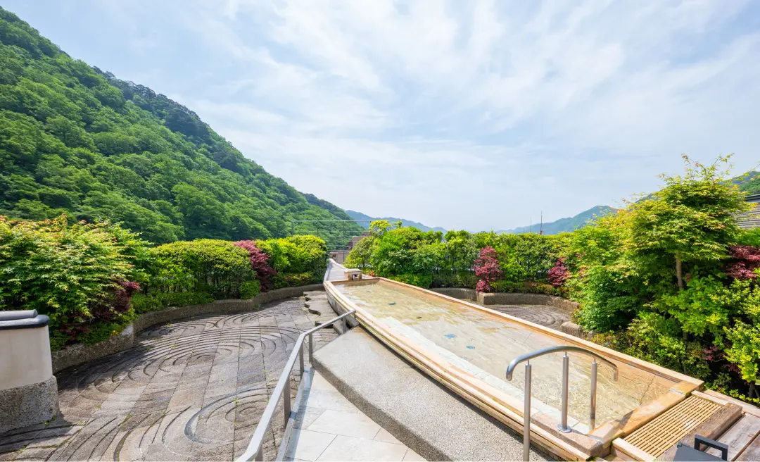 写真：空中庭園露天風呂