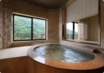 写真：八番館 貴賓室・眺望風呂客室