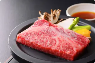 写真：とちぎ和牛の陶板焼き