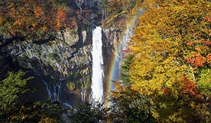 華厳の滝