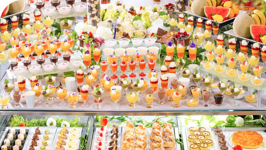 写真：ブッフェ 食事
